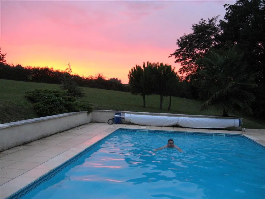 Copy of le manoir du cedre sunset swim (large)